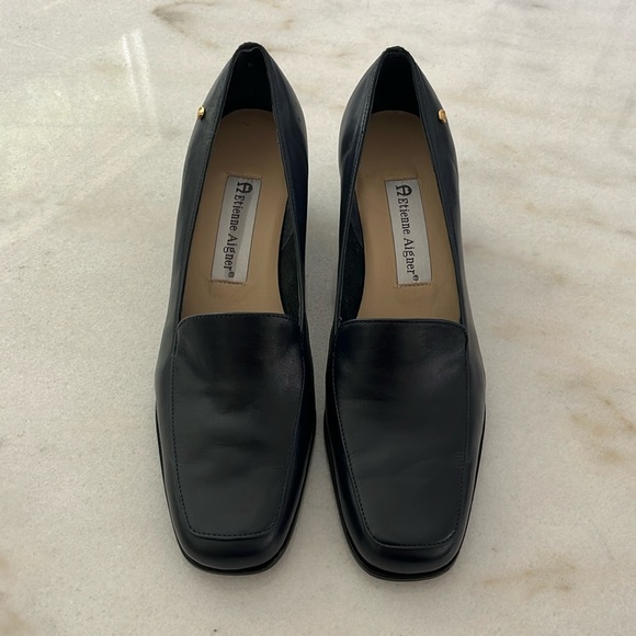 Etienne Aigner Painter Navy Loafer Women's Size 6.5M - Picture 2 of 9
